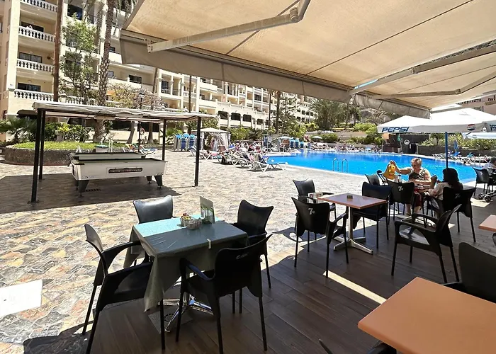 Pool View 2 Bed Duplex In Castle Harbour C207 *