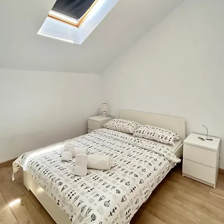 Pool View 2 Bed Duplex In Castle Harbour C207 شقة لوس كريستيانوس