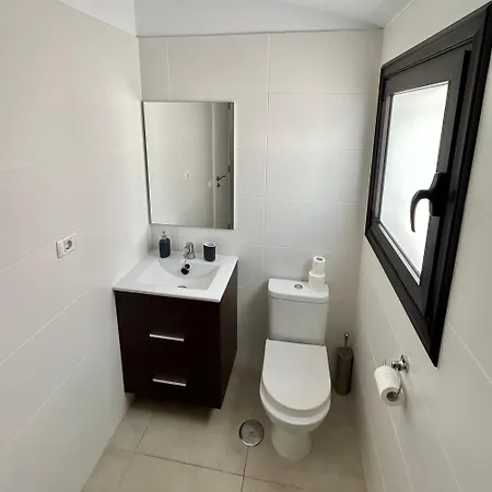 Pool View 2 Bed Duplex In Castle Harbour C207 *