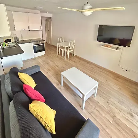 Lejlighed Pool View 2 Bed Duplex In Castle Harbour C207 Los Cristianos (Tenerife)