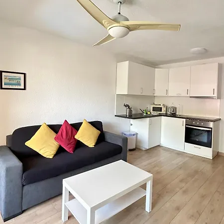 Pool View 2 Bed Duplex In Castle Harbour C207 Apartmán Los Cristianos (Tenerife)