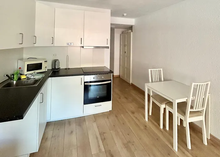 Pool View 2 Bed Duplex In Castle Harbour C207 * Лос Кристианос